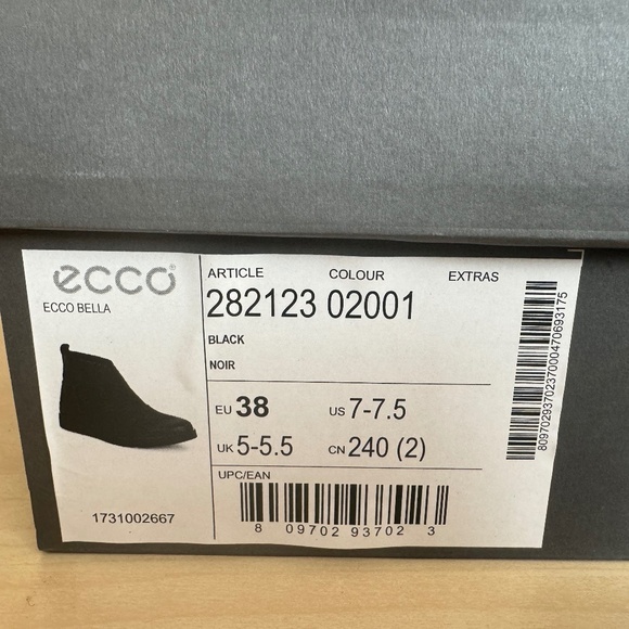 Ecco suede ankle boots - Picture 3 of 5
